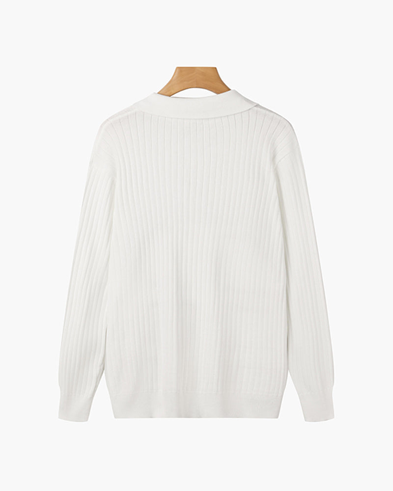 NC. | Polo clásico con cuello en V